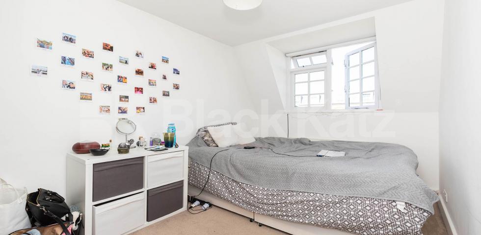 			2 Bedroom, 1 bath, 1 reception Apartment			 York Way, CAMDEN BORDERS 